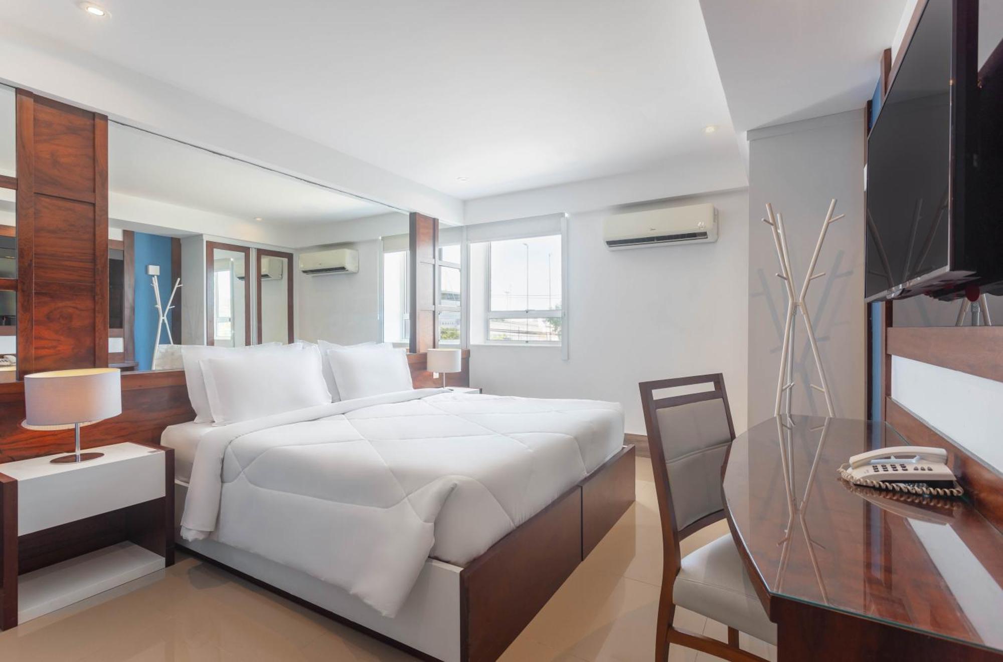 Tryp By Wyndham Barra Parque Olímpico 3*